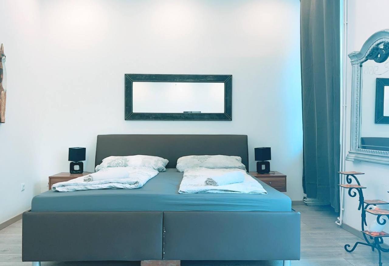 Comfort Triple Room Hn Vienna Exterior photo